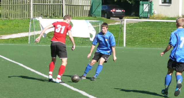 Väravaterohkes mängus alistusime Narva JK Trans II-le 2:3.