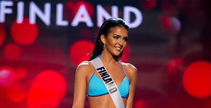 VAATA, KUIDAS BLUFFIDA: Miss Soome Sara Chafaki suurepärane bluff, vastane loobus kolmikust