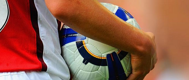 Premium Liiga boonused Unibetis: tasuta spinnid ja riskivaba panus