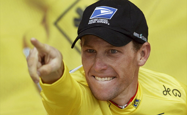 Kurikuulus dopinguga vahele jäänud jalgrattur Lance Armstrong hakkab treenima Dan Bilzeriani